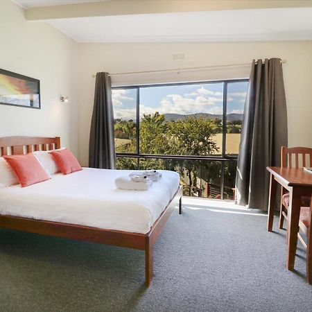 Off Mountain Accommodation Merrijig Ngoại thất bức ảnh