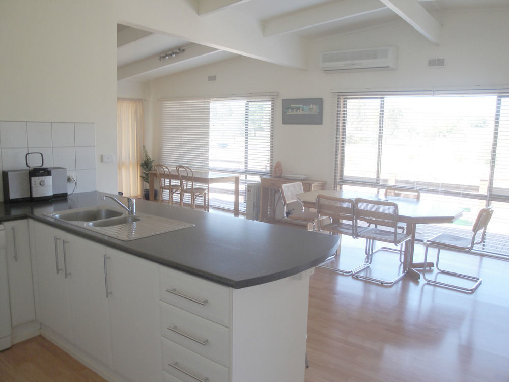 Off Mountain Accommodation Merrijig Ngoại thất bức ảnh